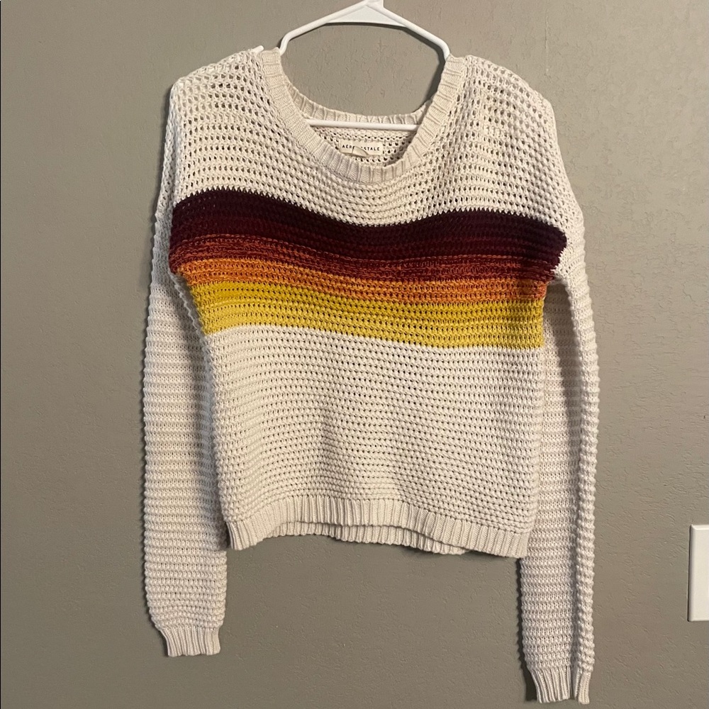 Aeropostale sweater women/girls Like brand new only used a few times Size small